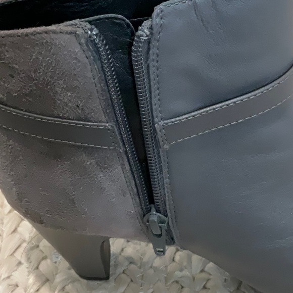 Easy Spirit Gray Ankle Booty - Picture 11 of 11